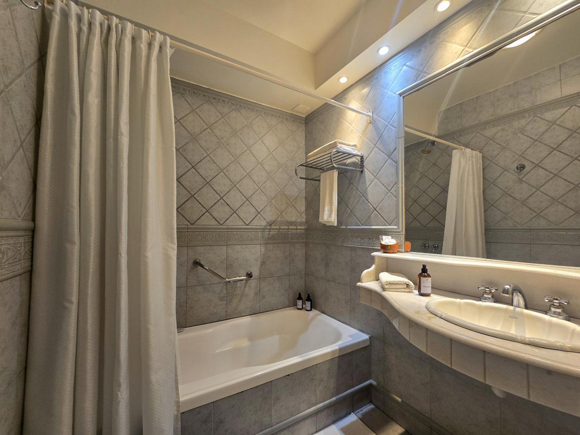 Hotel Spa Termas De Reyes Сан-Сальвадор-де-Жужуй Экстерьер фото